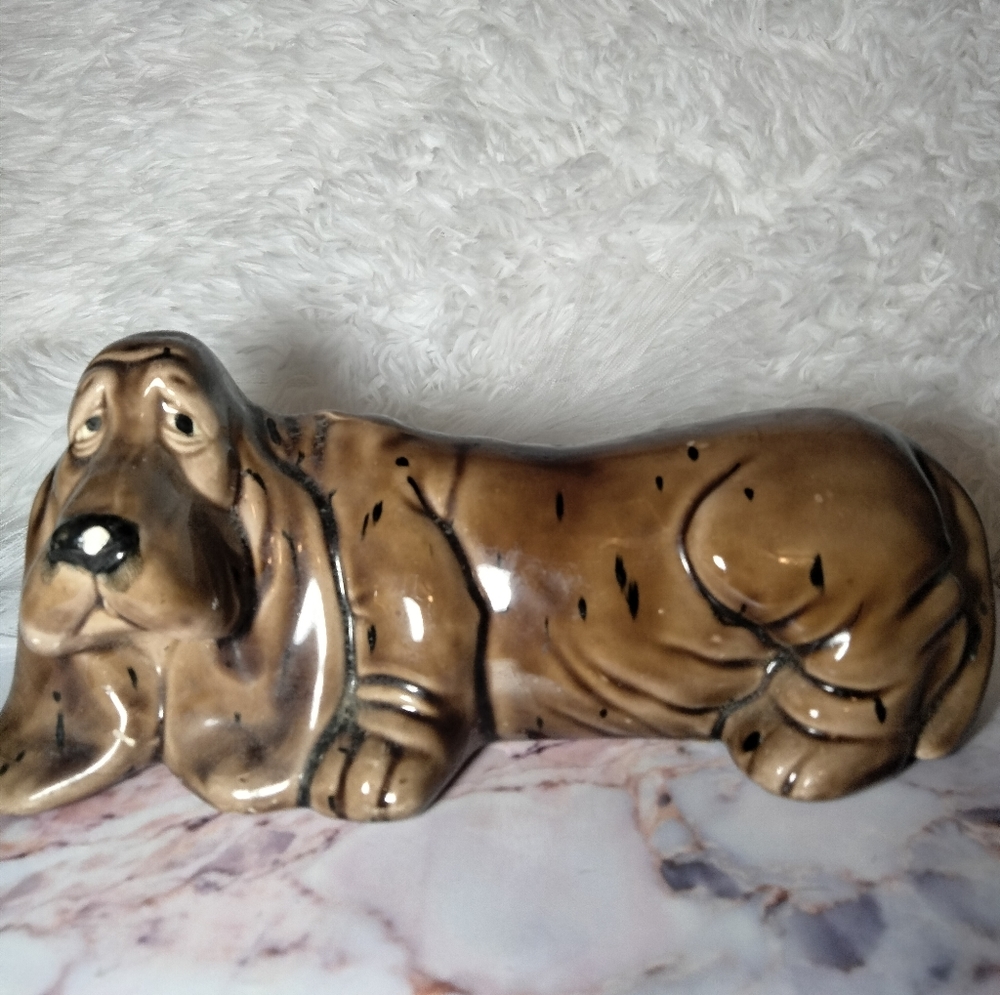 Glass Basset Hound